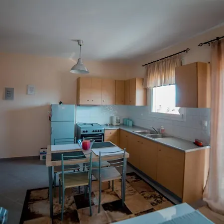 New Pyrgion With Fabulous View Appartamento