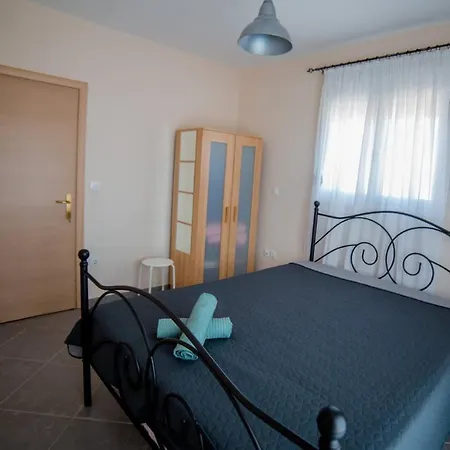New Pyrgion With Fabulous View Appartamento Kassandra